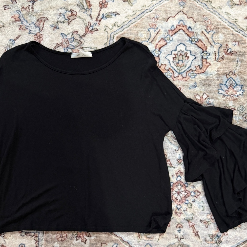Gaze Black Crop Top with Ruffle Sleeves